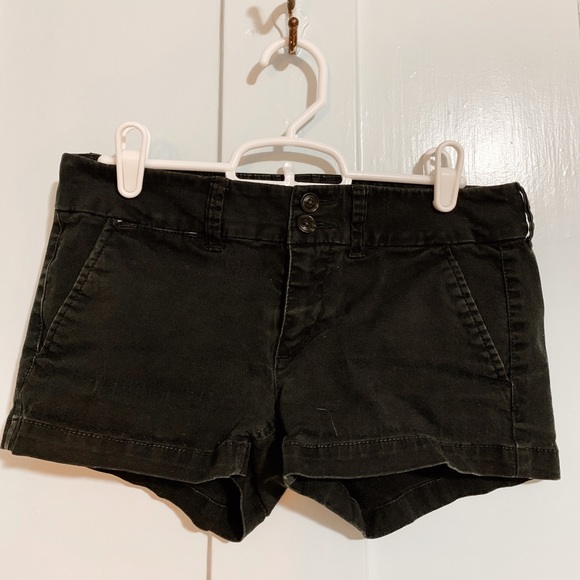 American Eagle Women’s Khaki Short Short - Picture 1 of 4